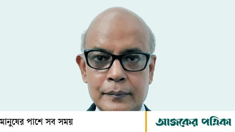 অর্থসচিব ড. খায়েরুজ্জামান মজুমদারকে এক বছরের চুক্তিভিত্তিক পদে রাখা হয়েছে