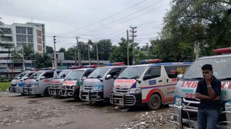 ডাক্তার মেডিকেল কলেজে প্রাইভেট অ্যাম্বুলেন্সের ধর্মঘট রোগীদের কষ্ট বাড়ায়
