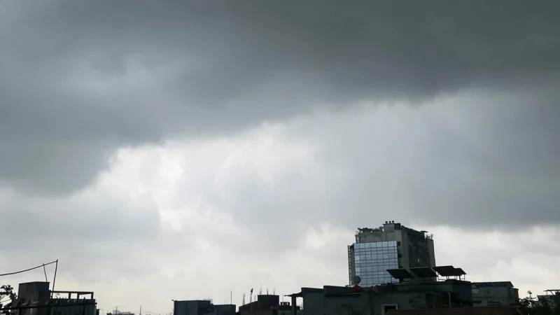 ঢাকায় আজ আকাশ আংশিক মেঘলা, আবহাওয়া শুষ্ক – তাপমাত্রা ২৬.২°C