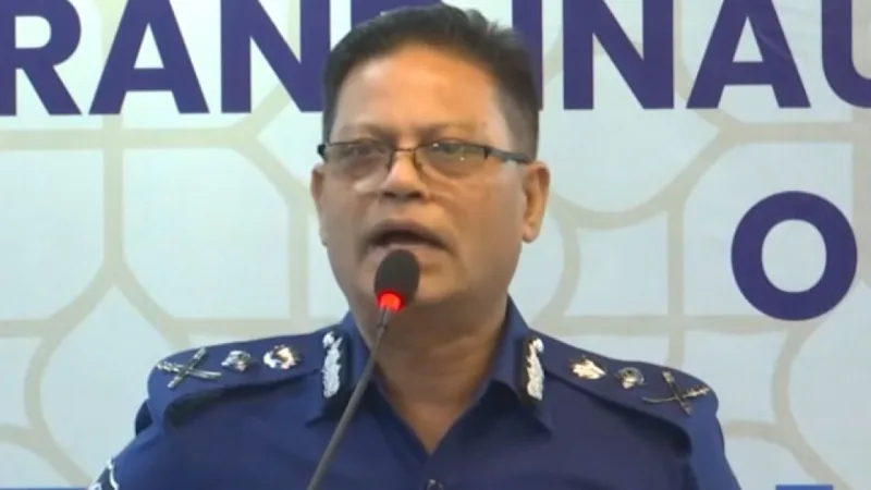 ১০১ নাগরিকের বিবৃতির জবাব: মোরাল পুলিশিংয়ের অভিযোগে আইজিপির কড়া প্রতিক্রিয়া