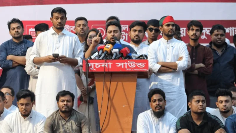 নাহিদ ইসলাম: তরিক রহমান লন্ডন থেকে দুর্নীতি, জবরদস্তি পরিকল্পনা নিয়ে ফিরে এসেছেন