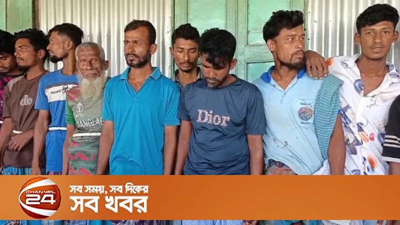 চাঁদপুরে নিষেধাজ্ঞা অমান্য করে ইলিশ শিকার, ২৫ জেলে আটক