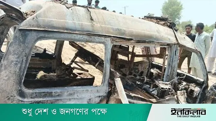 পাকিস্তানের থারপারকারে অ্যাম্বুলেন্সে অক্সিজেন সিলিন্ডার বিস্ফোরণ, গর্ভবতী নারীসহ ৭-৮ জন নিহত