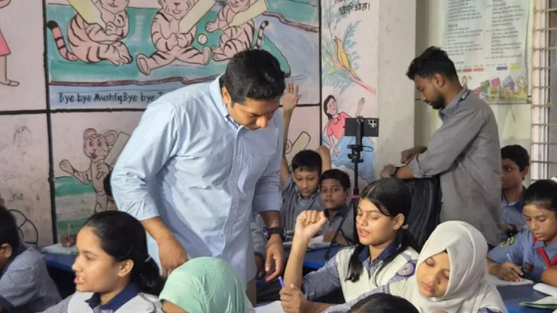 সাড়ে ৩৪ হাজার প্রধান শিক্ষক নিয়োগের উদ্যোগে ববি হাজ্জাজের মন্তব্য