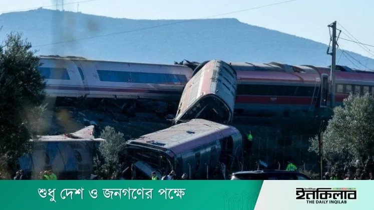 স্পেনে দুই হাই-স্পিড ট্রেনের সংঘর্ষে অন্তত ৩৯ জন নিহত