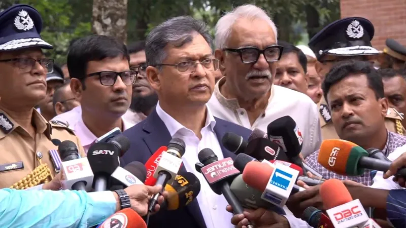 স্বরাষ্ট্রমন্ত্রী সালাহউদ্দিন আহমদ: আইনশৃঙ্খলা সরকারী প্রধান অগ্রাধিকার