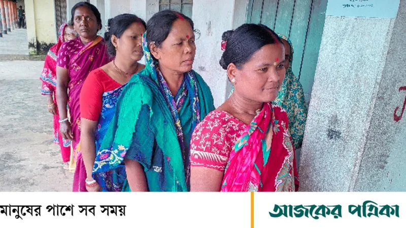 ঠাকুরগাঁও-১ উপনির্বাচনে সকালে নারী ভোটারদের উপস্থিতি চোখে পড়ার মতো