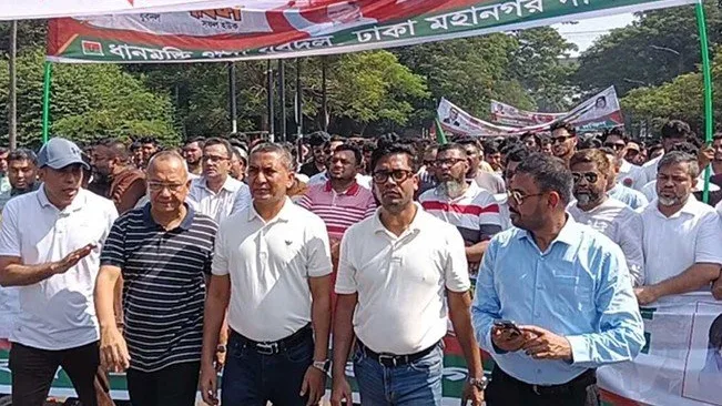 বিএনপি যুব শাখার ৪৮তম প্রতিষ্ঠা বার্ষিকীতে জিয়া উদ্যানে বিশাল সমাবেশ