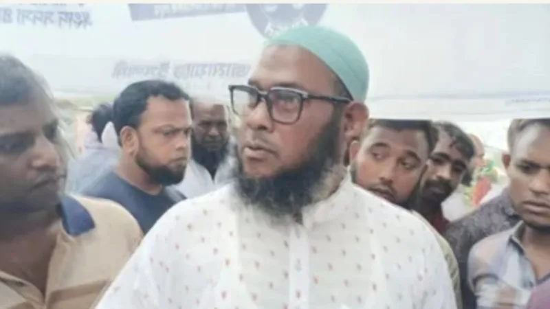 ঠাকুরগাঁও-১ উপনির্বাচনে লিফলেট বিতরণে জামায়াত নেতাকে ৫,০০০ টাকা জরিমানা, এক মাসের বিনাশ্রম শাস্তি